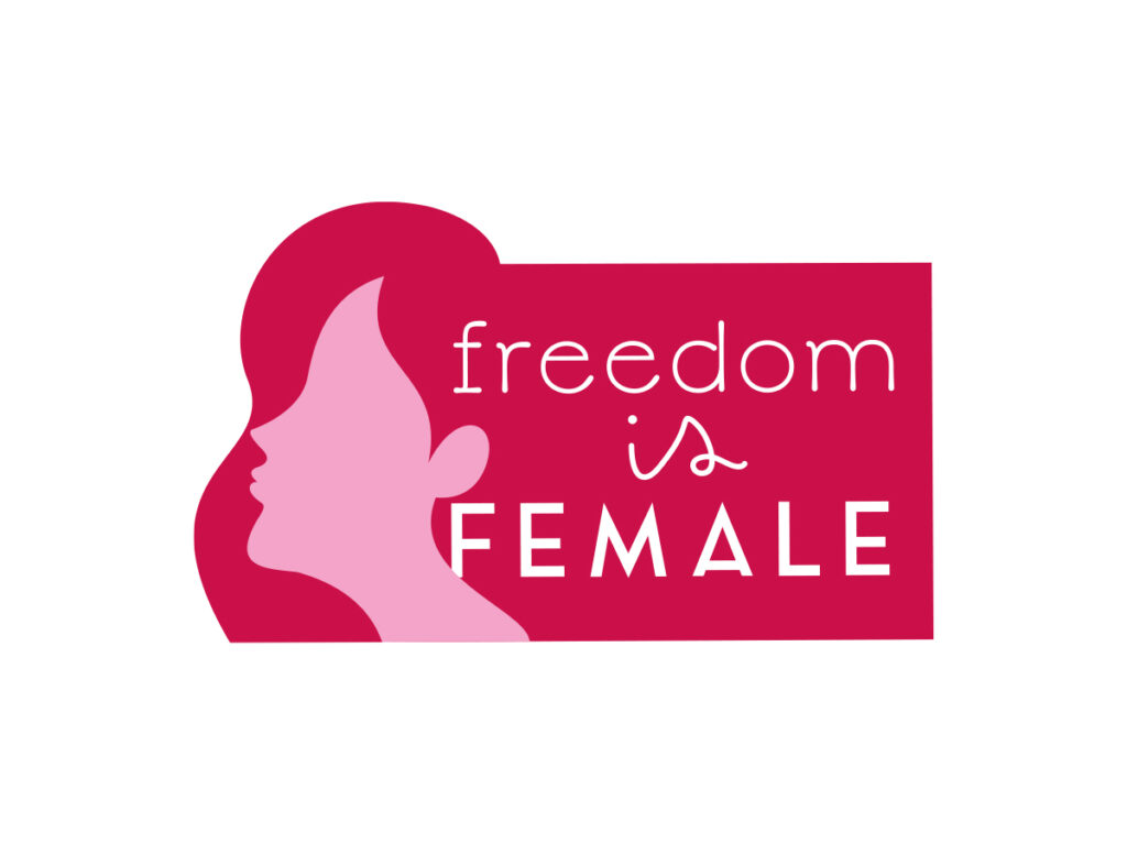 Lavorazione pomodoro - ragazza che ride